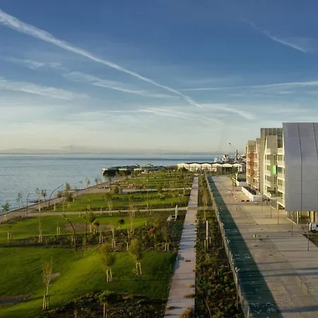 Riverside Rooftop Lissabon